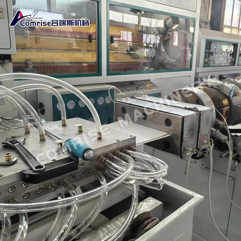 PVC takprofil produktionslinje